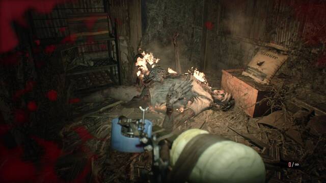 Resident Evil 7 derrotar a Marguerite (2) - Marguerite retorciéndose