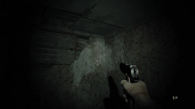 Pistola Resident Evil 7 - 2