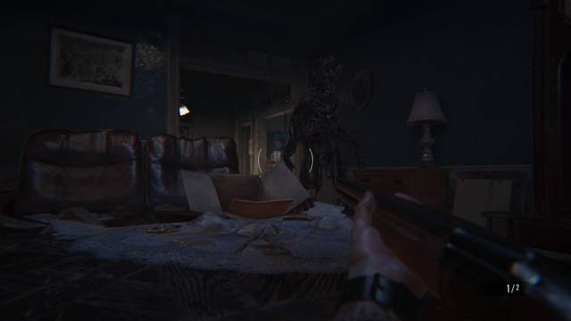 Resident Evil 7 Ethan debe morir - Sobrevive tras la mesa