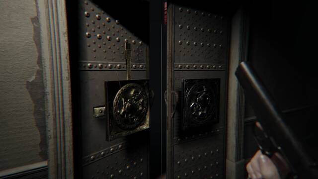 Resident Evil 7 Ethan debe morir - Puerta con cable trampa