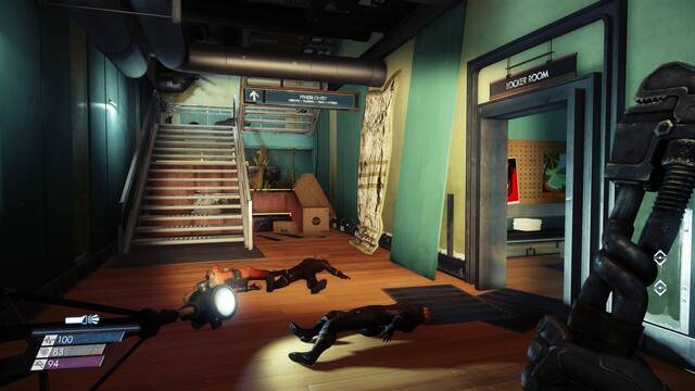 Prey - Camarotes - Emma Beatty, Phong Vu y Jillian Quigg inconscientes