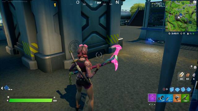 Fortnite Battle Royale - Coloca micros en ubicaciones clave - Estacion al sur del Cataclismo, junto a la parabolica central