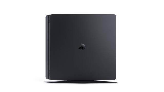 PlayStation 4 slim -
