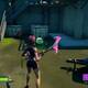 Fortnite Battle Royale - Coloca micros en ubicaciones clave - CONFIDENCIAL, bajo las escaleras